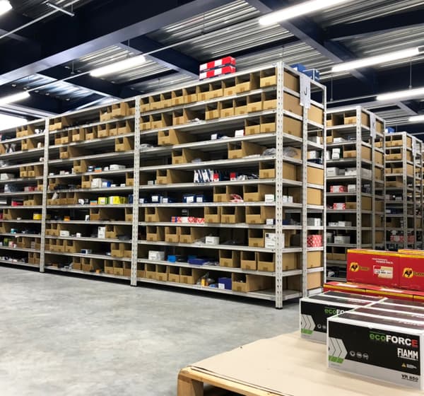 九州パーツセンター