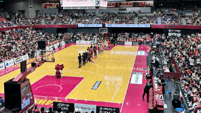 バスケ観戦に行きました